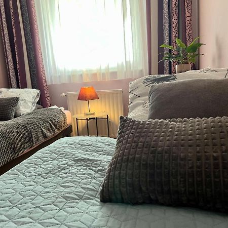 Lakeside Family Apartment Шиофок Экстерьер фото