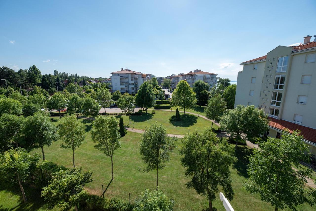 Lakeside Family Apartment Шиофок Экстерьер фото
